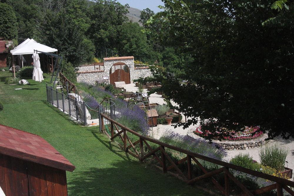 Convento Di San Colombo Hotel Santo Stefano di Sessanio Kültér fotó